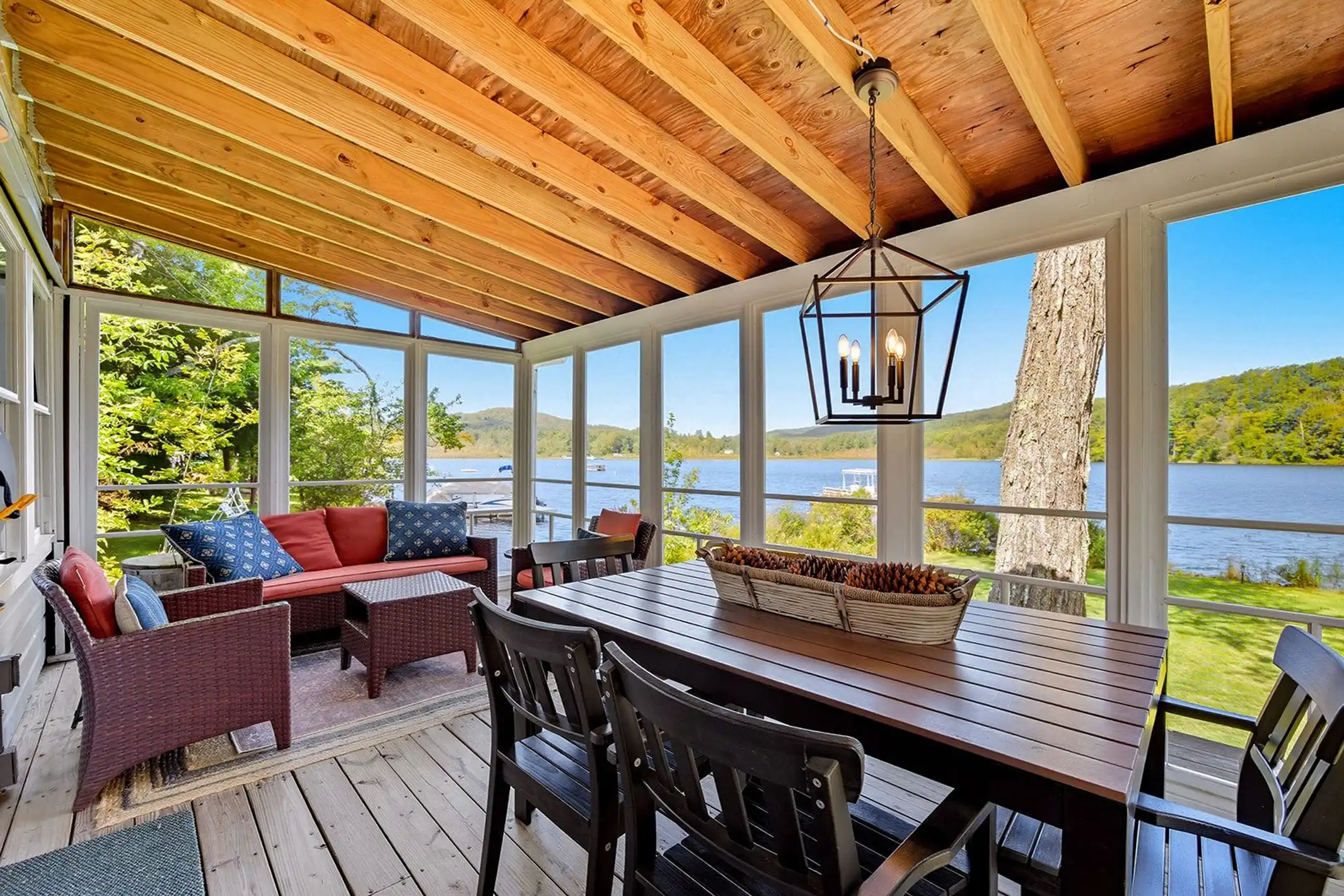 Waterfront Cottage Retreat