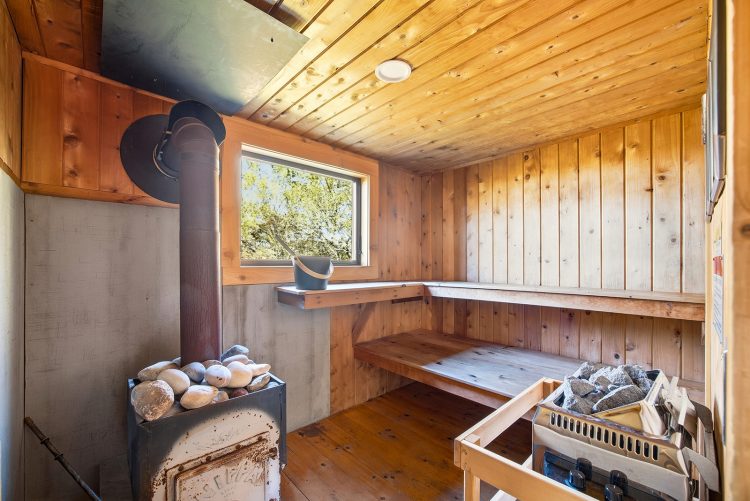 Rentals with a Sauna in the Berkshires
